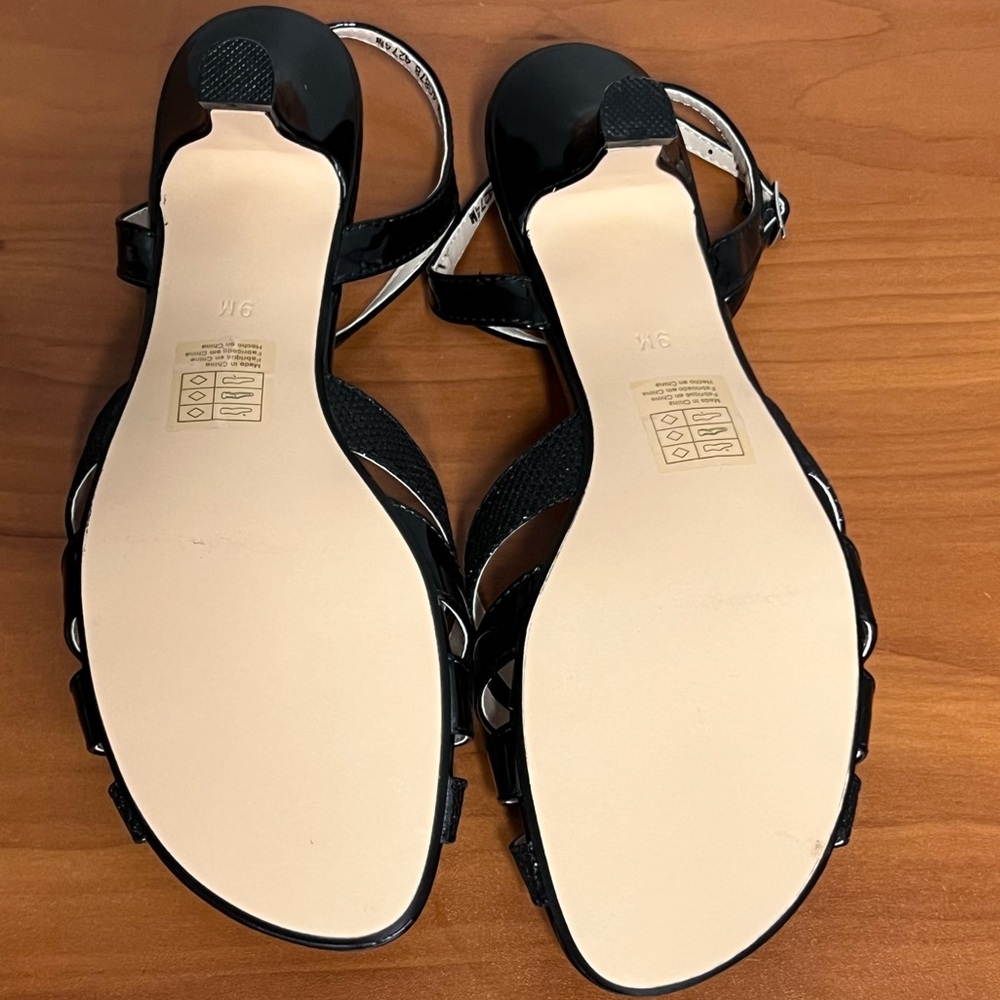 Touch Ups By Benjamin Walk Jane Black Ankle Strap Sandal Size 9 NWOB - Picture 9 of 10